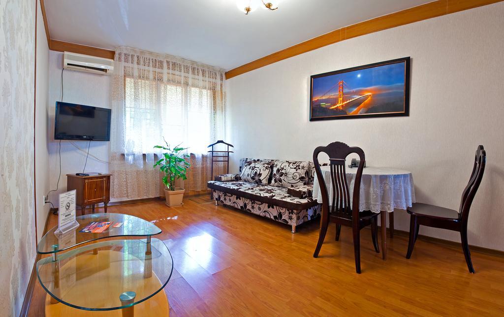 Lessor Apartments Almaty Værelse billede